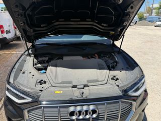 Audi e-tron 2023 E-TRON 55-thumb-13