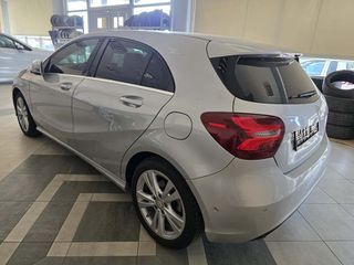 Mercedes-Benz A 180 2017 DIESEL-thumb-3