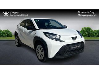 Toyota Aygo 2023 X-PLAY CLIMA SMART KEY-thumb-1