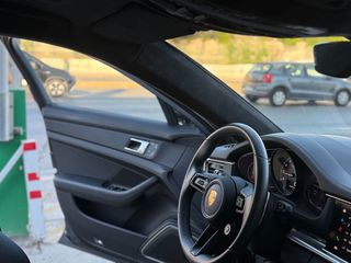 Porsche Panamera 2023 4S E-Hybrid Facelift Full Options / Porsche Approved-thumb-17