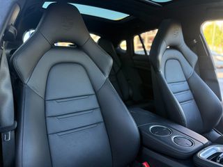 Porsche Panamera 2023 4S E-Hybrid Facelift Full Options / Porsche Approved-thumb-26