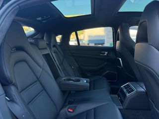 Porsche Panamera 2023 4S E-Hybrid Facelift Full Options / Porsche Approved-thumb-34