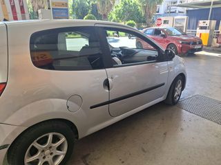 Renault Twingo 2008 2008-thumb-1
