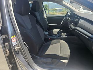 Skoda Octavia 2023 1 Χέρι FULL EXTRA-thumb-26