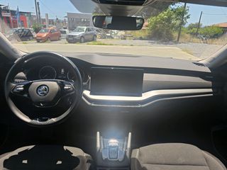 Skoda Octavia 2023 1 Χέρι FULL EXTRA-thumb-33