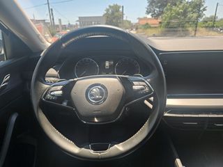 Skoda Octavia 2023 1 Χέρι FULL EXTRA-thumb-35