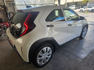 Toyota Aygo (X) 2023 1.0 VV-i MT - Θα παραδοθεί με service αντιπροσωπείας-thumb-6