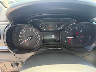 Citroen C3 2018 1.2 PURETECH 82 FEEL-thumb-9
