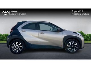 Toyota Aygo (X) 2022 X-PULSE 1.0P CVT-thumb-5