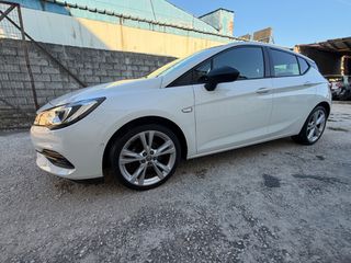 Opel Astra 2021