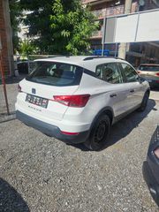 Seat Arona 2018-thumb-4