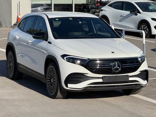 Mercedes-Benz EQA 2021 250 AMG Line, Ambient,  Alcantara, 98% Υγεία Μπαταρίας.-thumb-1