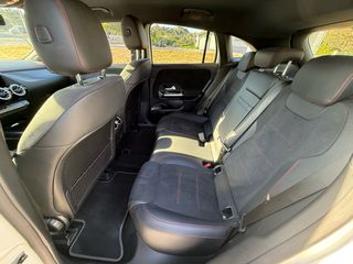 Mercedes-Benz EQA 2021 250 AMG Line, Ambient,  Alcantara, 98% Υγεία Μπαταρίας.-thumb-12