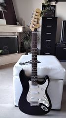 Κιθάρα ηλεκτρικη τυπου Stratocaster μαρκας Clifton
