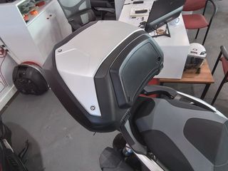 Honda ADV 350 2024 SMART TOP BOX-thumb-2