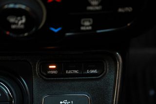 Jeep Compass 2021 1.3 T4 Plug-in Hybrid Limited (4xe) *KEYLESS*-thumb-43