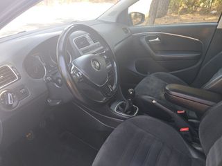 Volkswagen Polo 2015 1.4 TDI Highline BlueMotion Tech-thumb-16