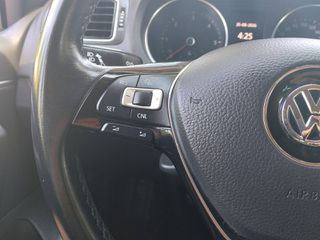 Volkswagen Polo 2015 1.4 TDI Highline BlueMotion Tech-thumb-14