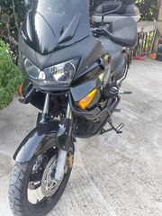 Honda 2004 VARADERO 1000 f1-thumb-10