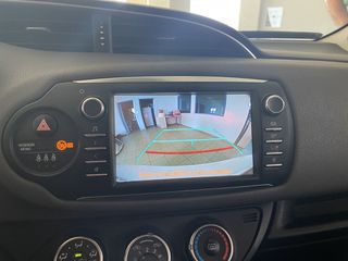 Toyota Yaris 2017-thumb-12