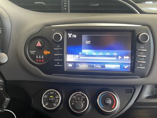 Toyota Yaris 2017-thumb-13