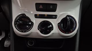 Peugeot 208 2015 1.0 VTi Like | ΕΩΣ 5 ΕΤΗ ΕΓΓΥΗΣΗ-thumb-23