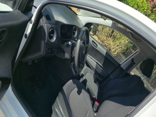 Hyundai i 10 2017-thumb-6