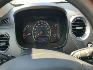 Hyundai i 10 2017-thumb-11
