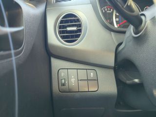 Hyundai i 10 2017-thumb-12