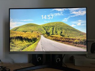 Πωλείται Gaming Pc με Monitor