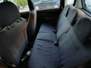 Suzuki Wagon R+ 2004-thumb-7