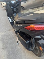 Yamaha XMAX 300 Tech Max 2019-thumb-1