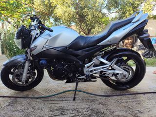 Suzuki GSR 600 2009