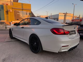 Bmw M4 2019 PERFOMANCE-thumb-11