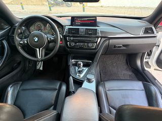 Bmw M4 2019 PERFOMANCE-thumb-17
