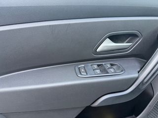 Dacia Duster 2024 4x4 / EXPRESSION-thumb-9