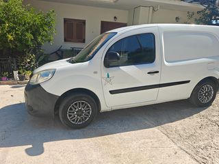 Κλούβα Renault 2015 kangoo-thumb-2