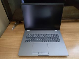 HP ZBook Fury G1i 18