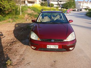 Ford Focus 2002 Ghia-thumb-2