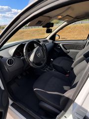 Dacia Duster 2014 PRESTIGE 4X2-thumb-5