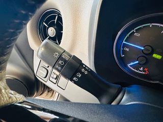 Toyota Yaris 2019 HSD Bi-Tone Red/BlueJPN-ΑΡΙΣΤΟ-thumb-17
