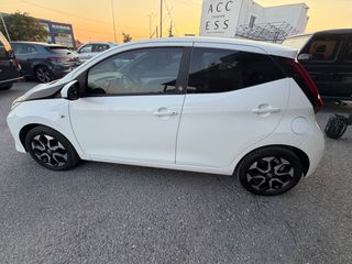 Toyota Aygo 2022 X PLAY TEAM D ΟΛΥΜΠΙΑΚΟΥΣ ΑΓΩΝΕΣ-thumb-2