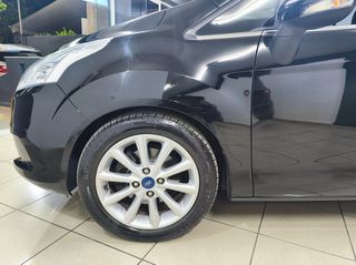 Ford B-Max 2017 TITANIUM  LED- NAVI -CAMERA-thumb-9