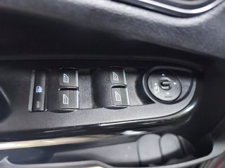 Ford B-Max 2017 TITANIUM  LED- NAVI -CAMERA-thumb-18