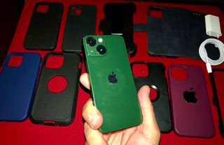 I PHONE 13 MiNI 128GB 5G GREEN. ΡΑΓΙΣΜΕΝΗ ΟΘΟΝΗ ΑΛΛΑ ΛΕΙΤΟΥΡΓΙΚΟ.ΕΥΚΑΙΡΙΑ!!!