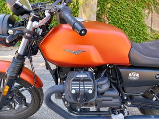 Moto Guzzi V 7 2023 STONE-thumb-7