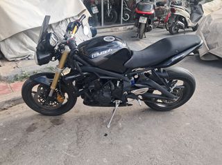 Triumph Street Triple 675 2013-thumb-4