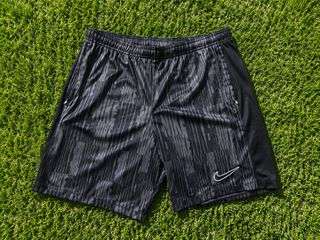 Αθλητικό σορτσάκι μαύρο Nike