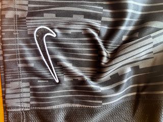 Αθλητικό σορτσάκι μαύρο Nike-thumb-2