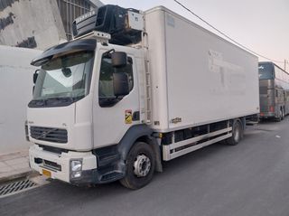 Ψυγείο Volvo 2010
